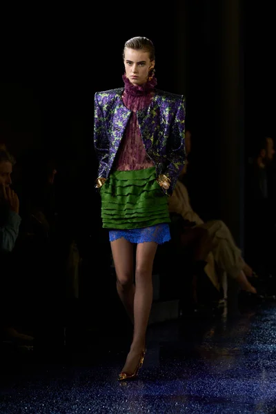 Look 36